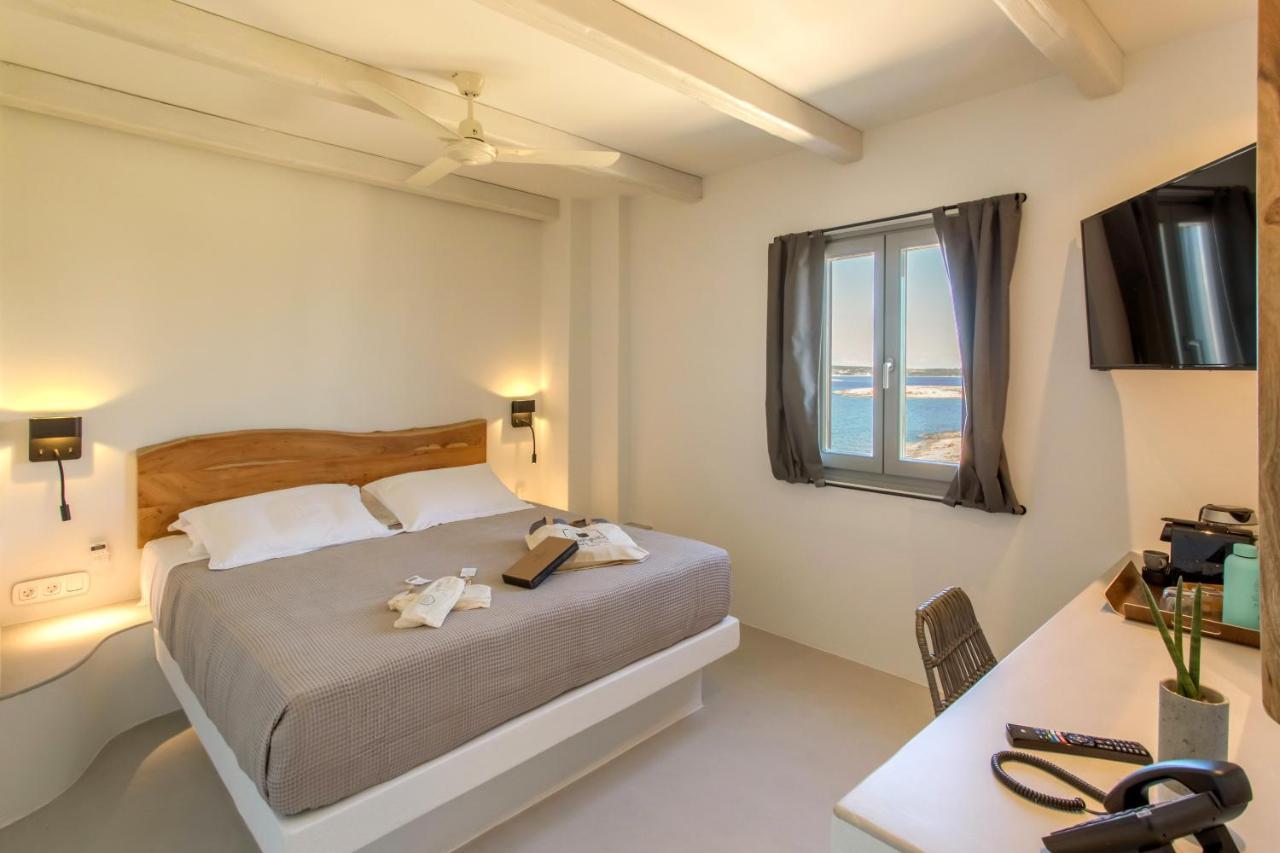 Paros Cape Suites เนาซา ภายนอก รูปภาพ