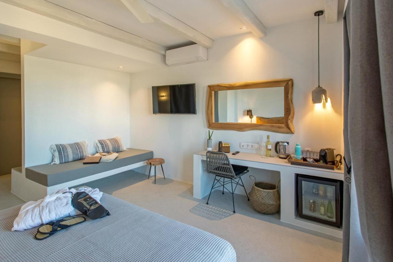 Paros Cape Suites เนาซา ภายนอก รูปภาพ