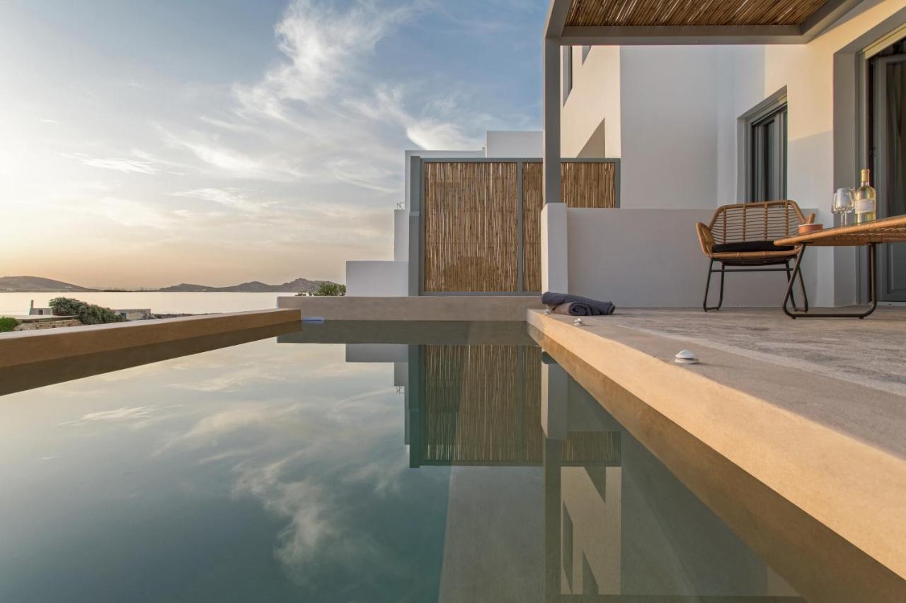 Paros Cape Suites เนาซา ภายนอก รูปภาพ