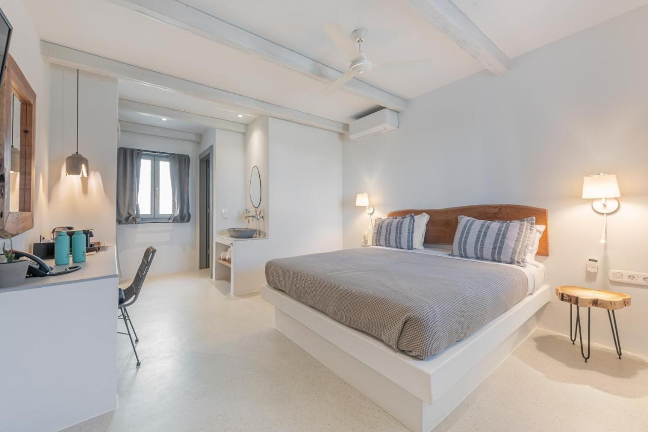Paros Cape Suites เนาซา ภายนอก รูปภาพ