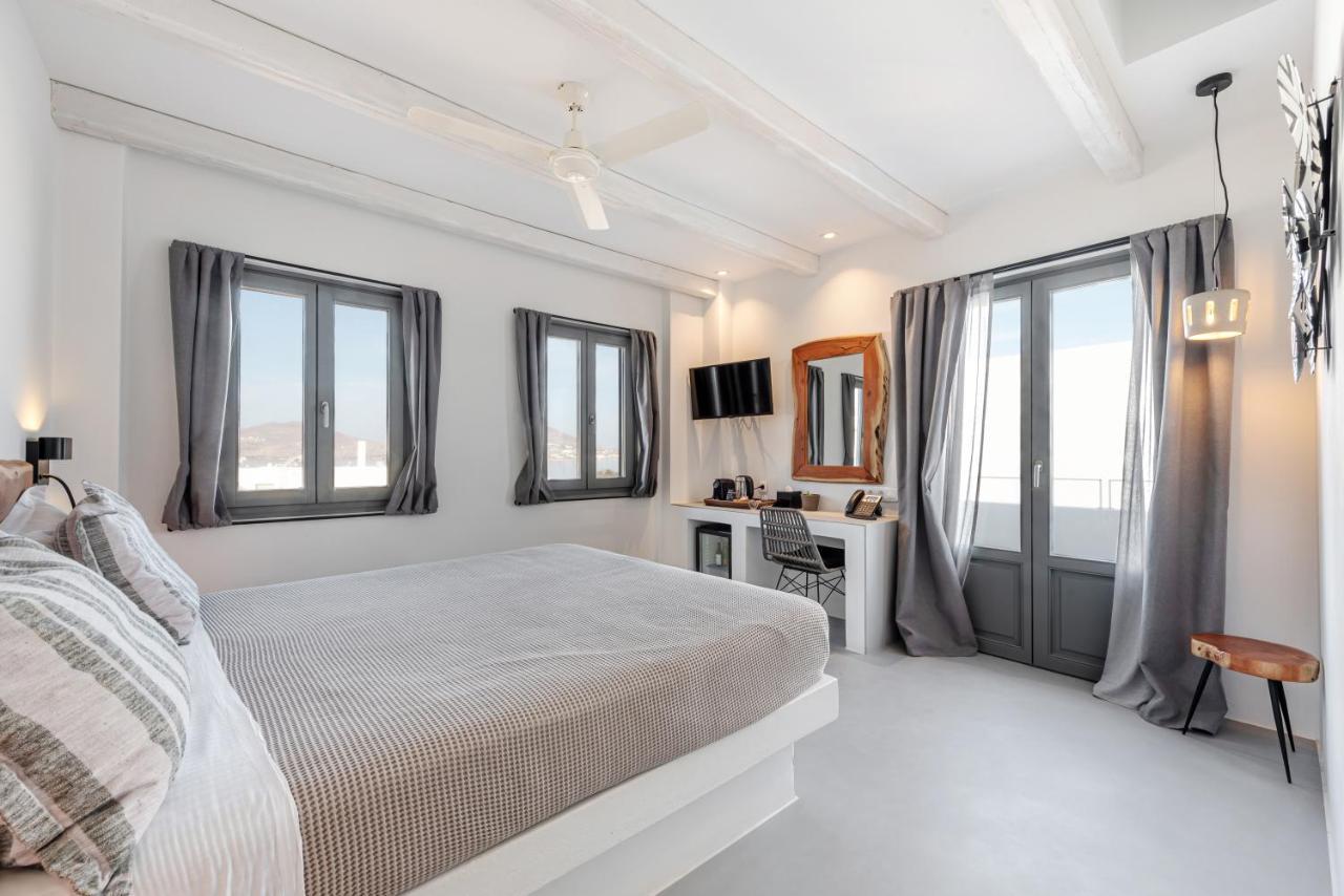 Paros Cape Suites เนาซา ภายนอก รูปภาพ