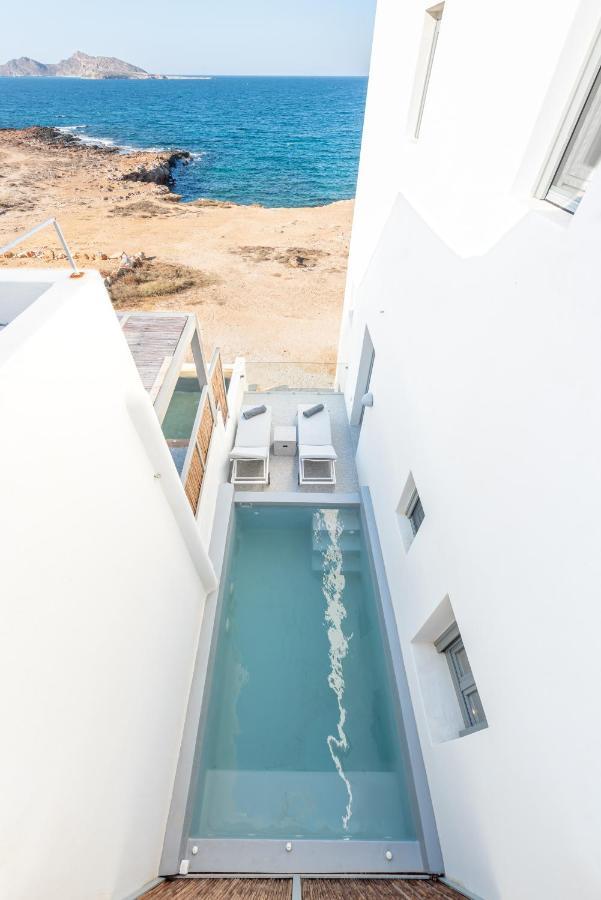 Paros Cape Suites เนาซา ภายนอก รูปภาพ